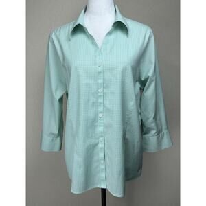 Eddie Bauer wrinkle resistant 3/4 sleeve button up green & White Women’s XL